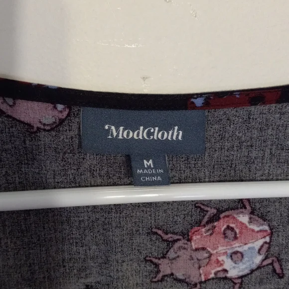 Beetle modcloth shirt small - Picture 5 of 11